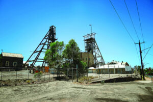 Mine reopens as investigation into fire continues