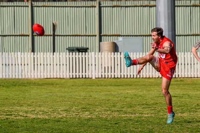 Seven-goal Schorn sends South to GF