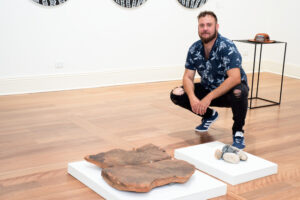 Art award entries open