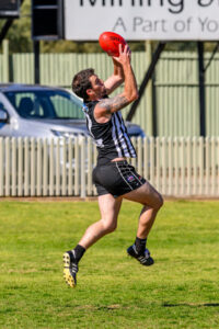 Family time for the Magpies