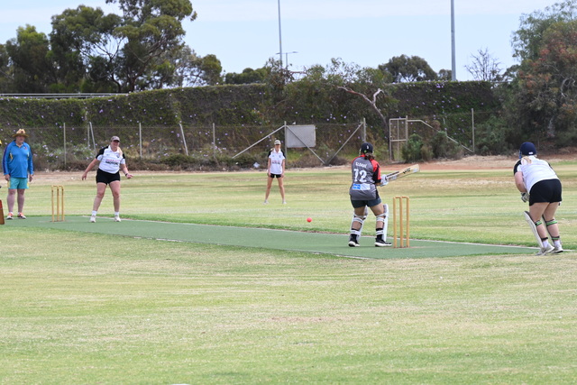 Three rounds to go for women’s comp