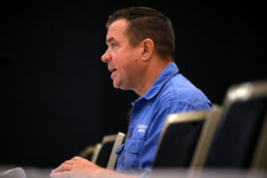 Pressure grows for water inquiry