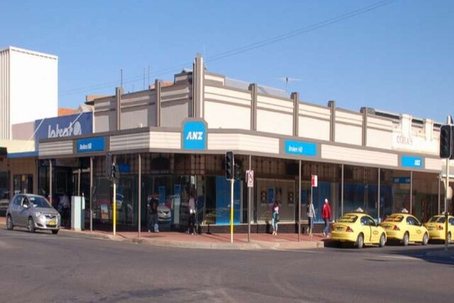 Closed bank leaves locals asking question